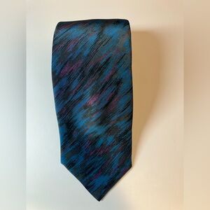Vintage Trap Italy tie 1980s iconic fashion 3 inches wide 57inches long